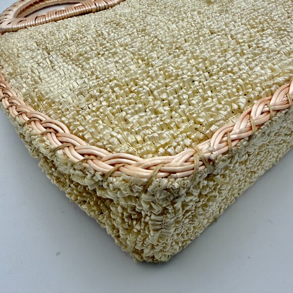 Vintage Handbag with Flowers - Picture 6 of 13